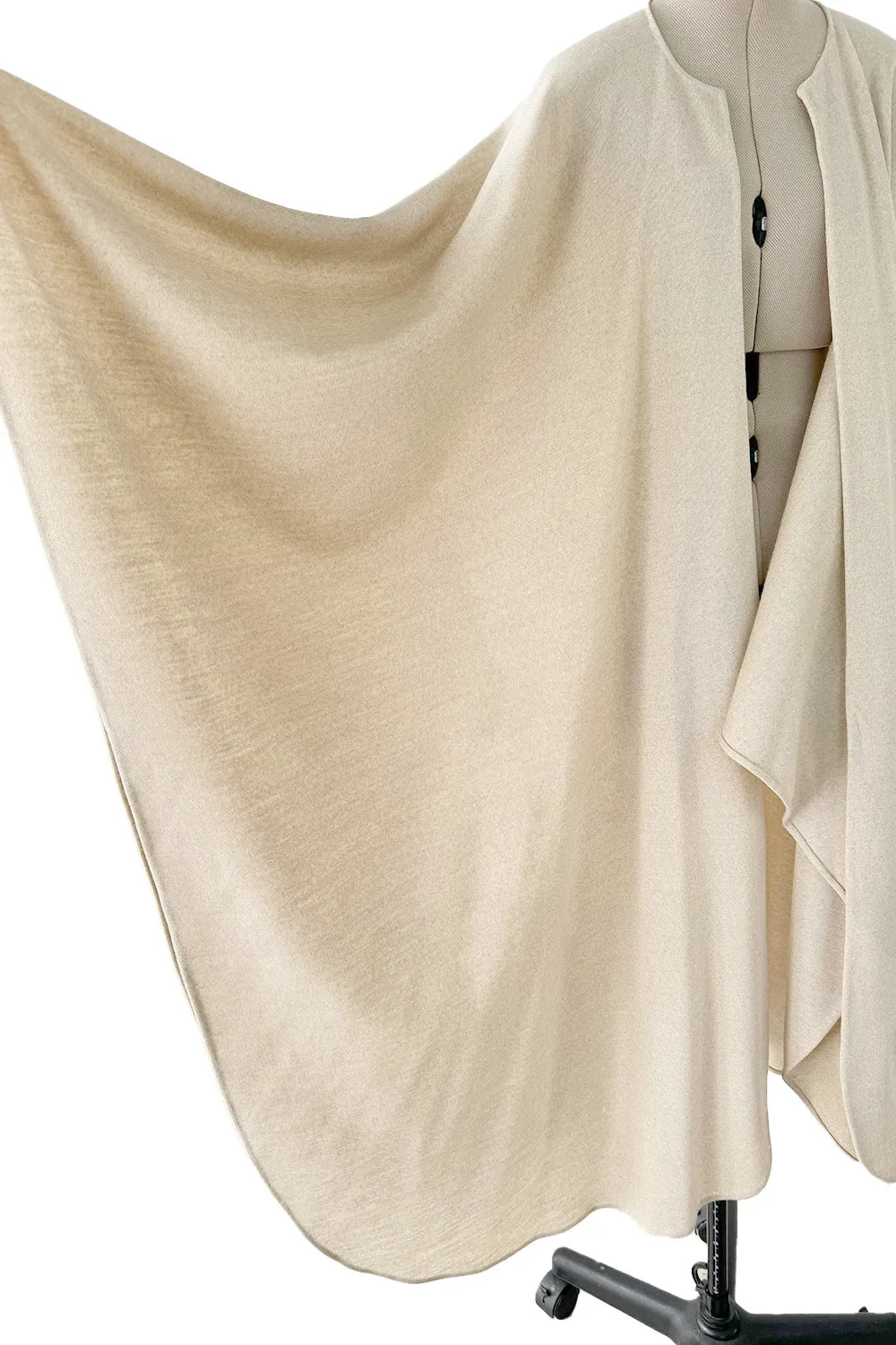 Gorgeous 1970-1972 Halston Well Documented Pale Neutral Colour Cashmere Wool Mix Cape