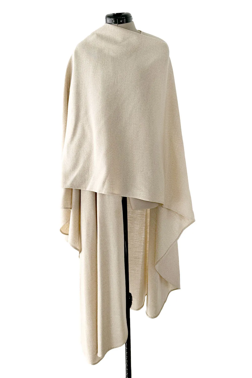 Gorgeous 1970-1972 Halston Well Documented Pale Neutral Colour Cashmere Wool Mix Cape