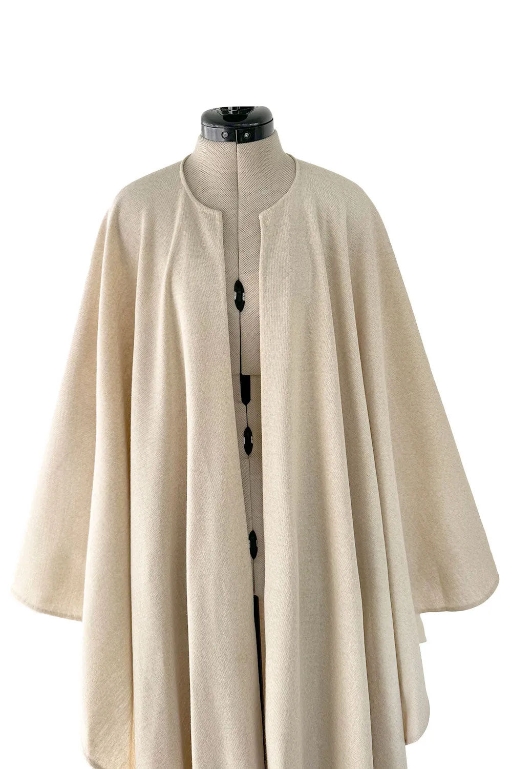 Gorgeous 1970-1972 Halston Well Documented Pale Neutral Colour Cashmere Wool Mix Cape