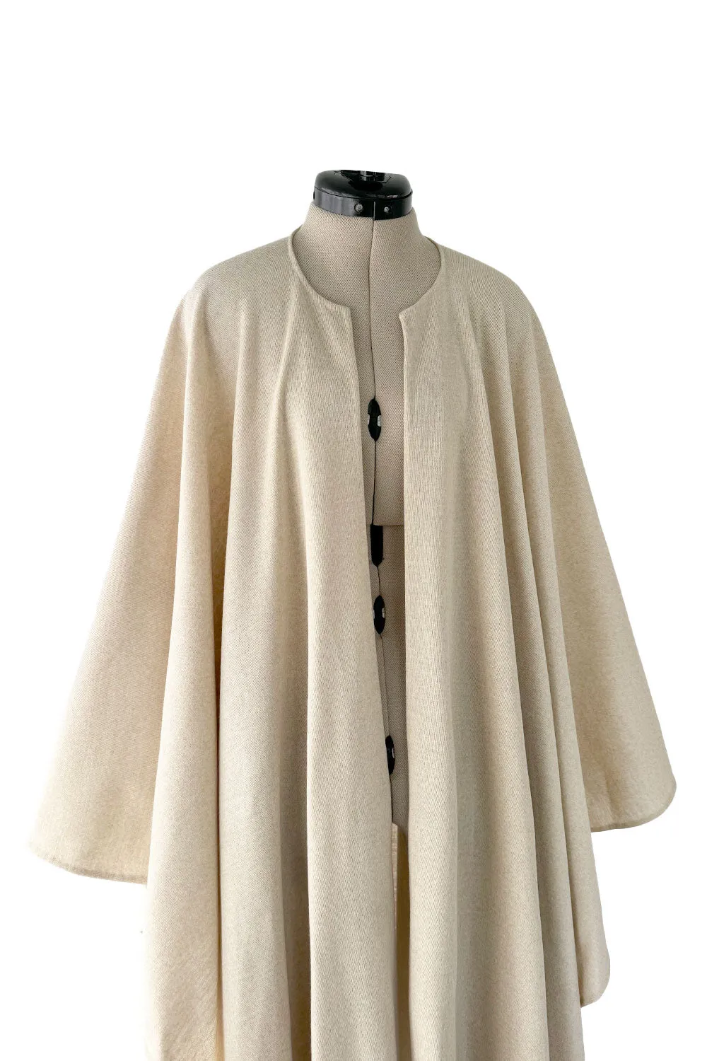 Gorgeous 1970-1972 Halston Well Documented Pale Neutral Colour Cashmere Wool Mix Cape